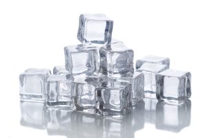 beda es batu balok dan es cube
