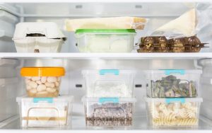 cara menghilangkan bau amis pada freezer