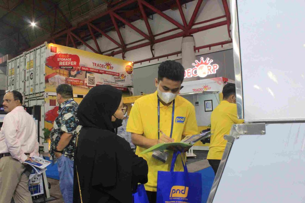 pameran mesin es